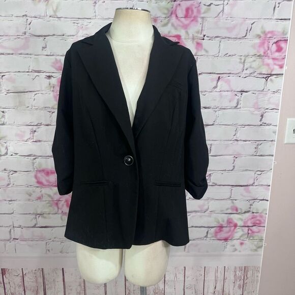 Torrid black single button closure ruched sleeves blazer - Picture 2 of 9